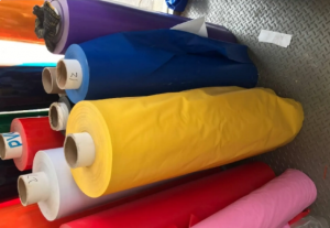 在線非接觸測色儀YL4660:塑料薄膜顏色測量的應用方案